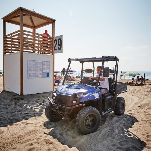 15-Beach-electrical-vehicle